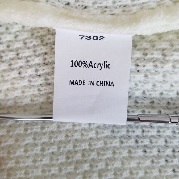 Pretty Garden Ivory Cardigan Sz XL Short Sleeve Golden Buttons New No Tags - Picture 10 of 12